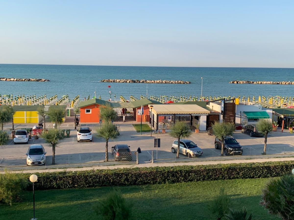 Al Mare Apartament Apartamento Fano Exterior foto