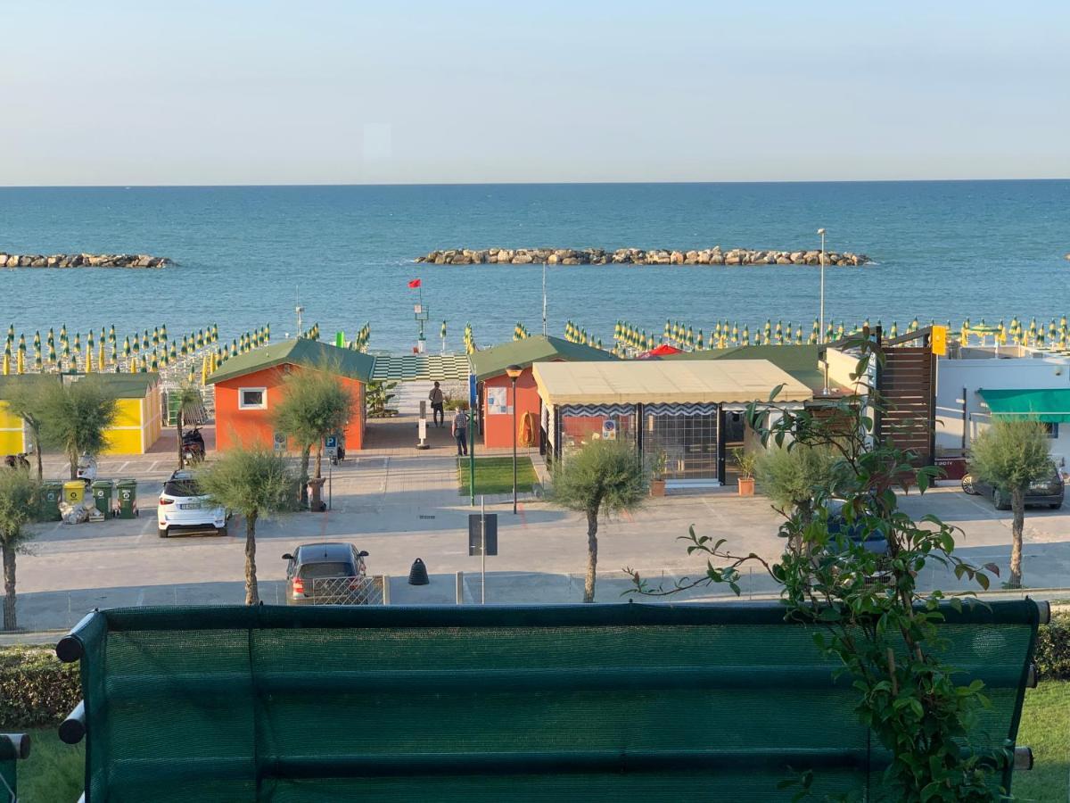 Al Mare Apartament Apartamento Fano Exterior foto